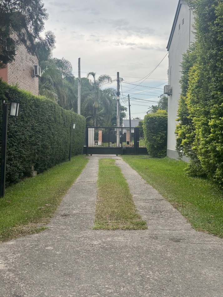 VICTORIA O´CAMPO Y B. 9 DE JULIO, YERBA BUENA.