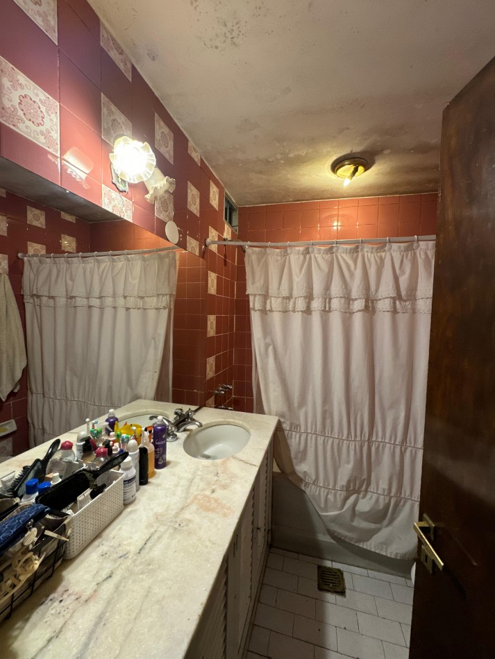 PARAGUAY 563, YERBA BUENA